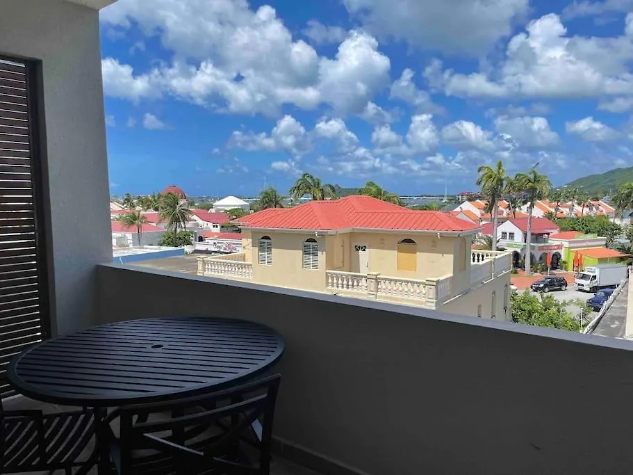Blue Sky Apartment With Lagoon View Koolbaai